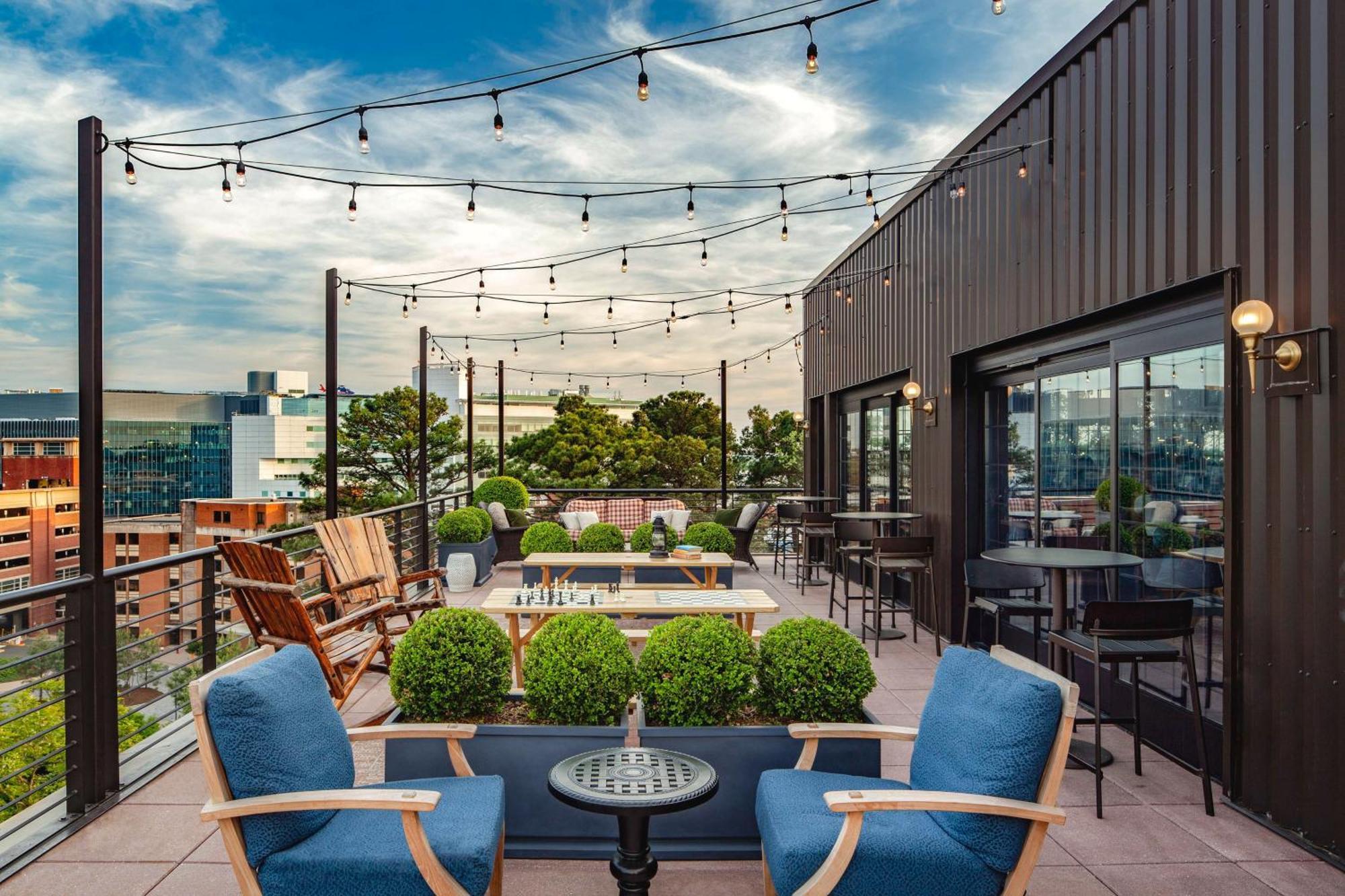 Graduate By Hilton Charlottesville Exterior photo